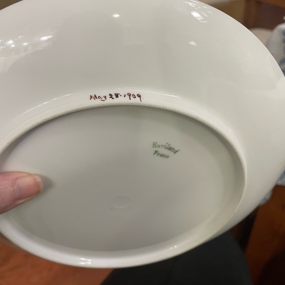 Haviland France 8 1/2" Plate Pansies - Picture 3 of 3